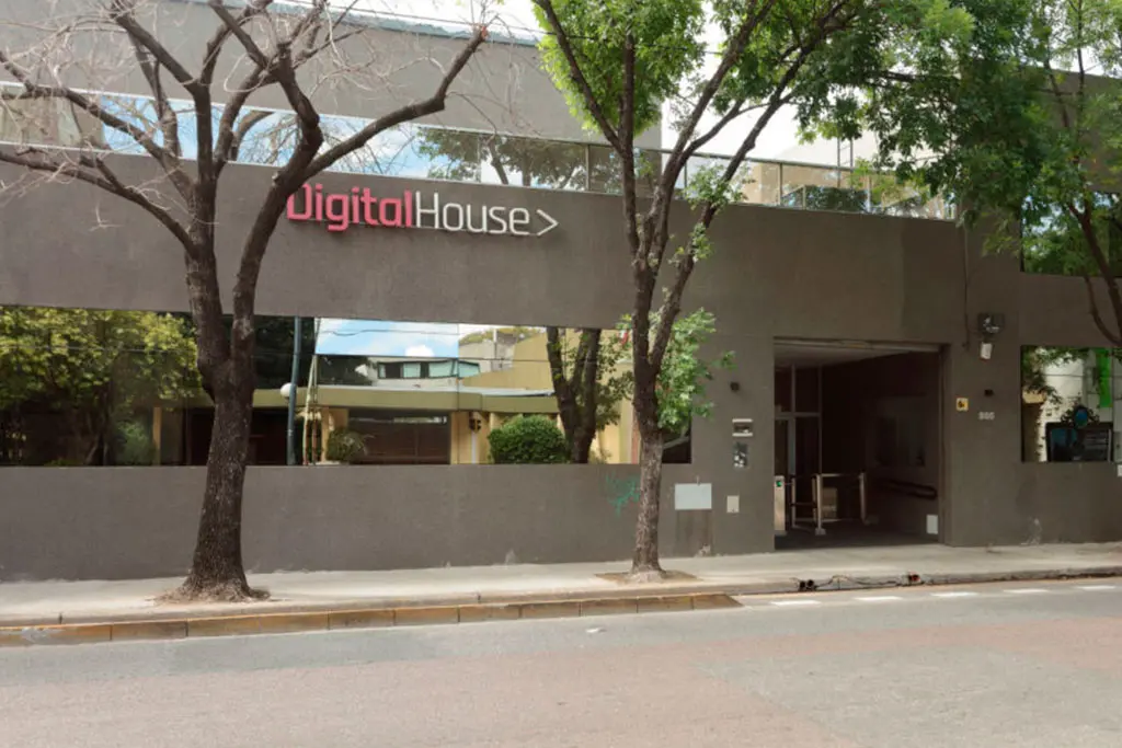 Digital House · Obras para Clientes INTERFLOOR, para Intro Arquitectura