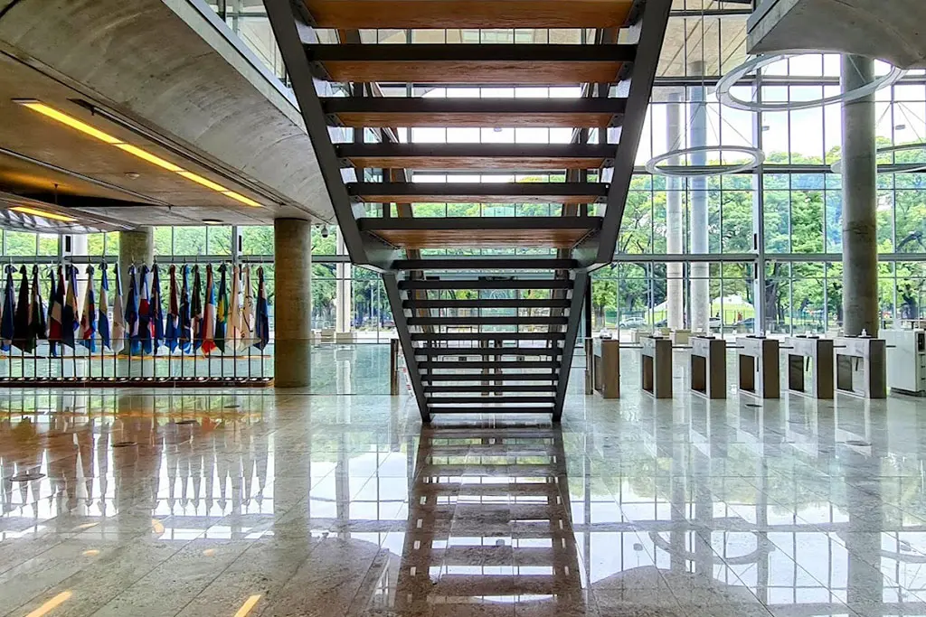 Sede de Gobierno de la Ciudad de Buenos Aires · Obras para Clientes INTERFLOOR, para Foster + Partners
